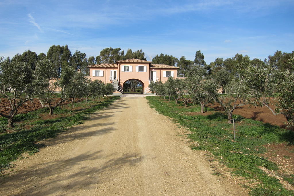 فيلا Agriturismo Pian Di Spille - Golf تاركوينيا المظهر الخارجي الصورة